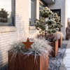 Pyntespyd med julemotiv i cortenstål